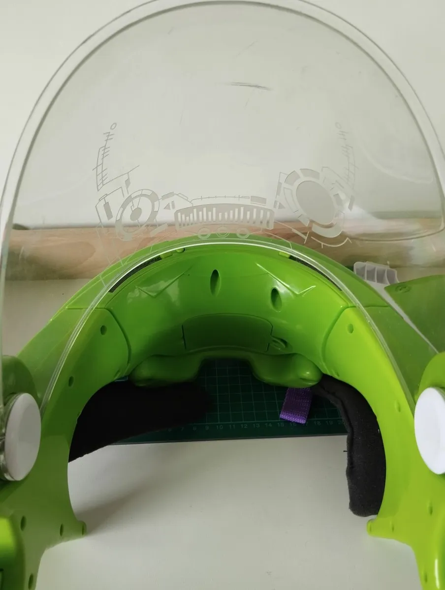 Buzz Lightyear Space Ranger Helmet - Image 4