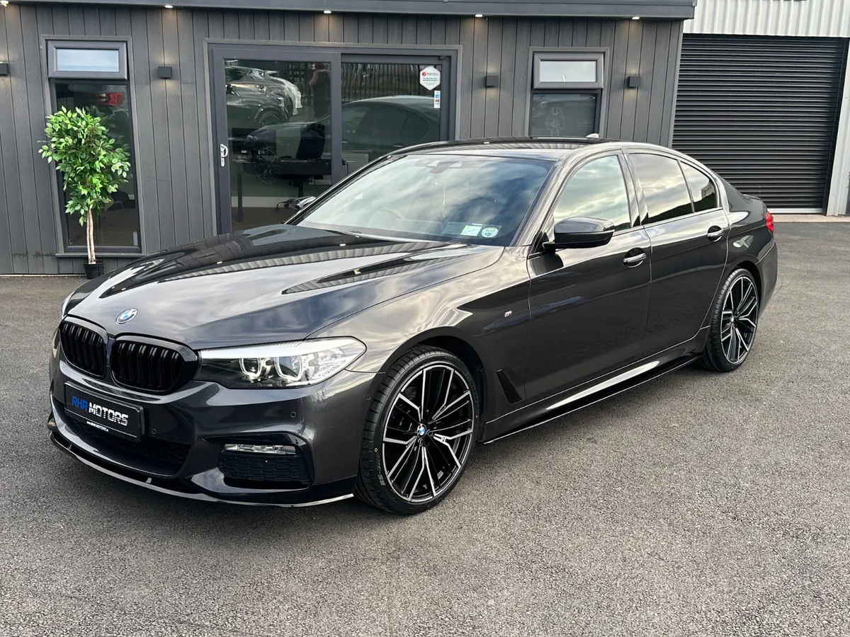 2017/171 BMW 520D G30 MSPORT - Image 2