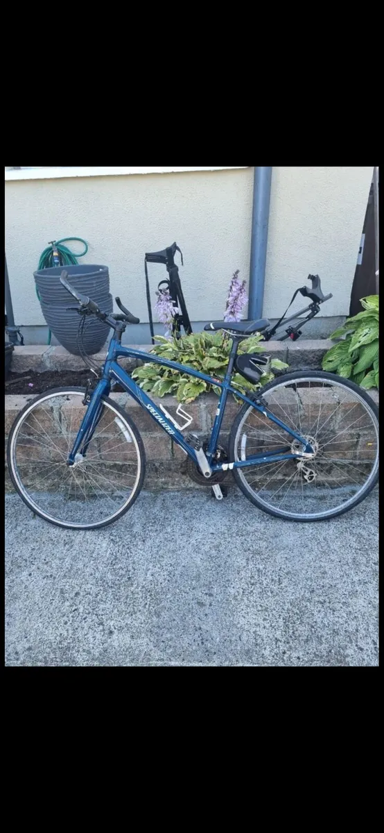 Adult unisex hybrid bike