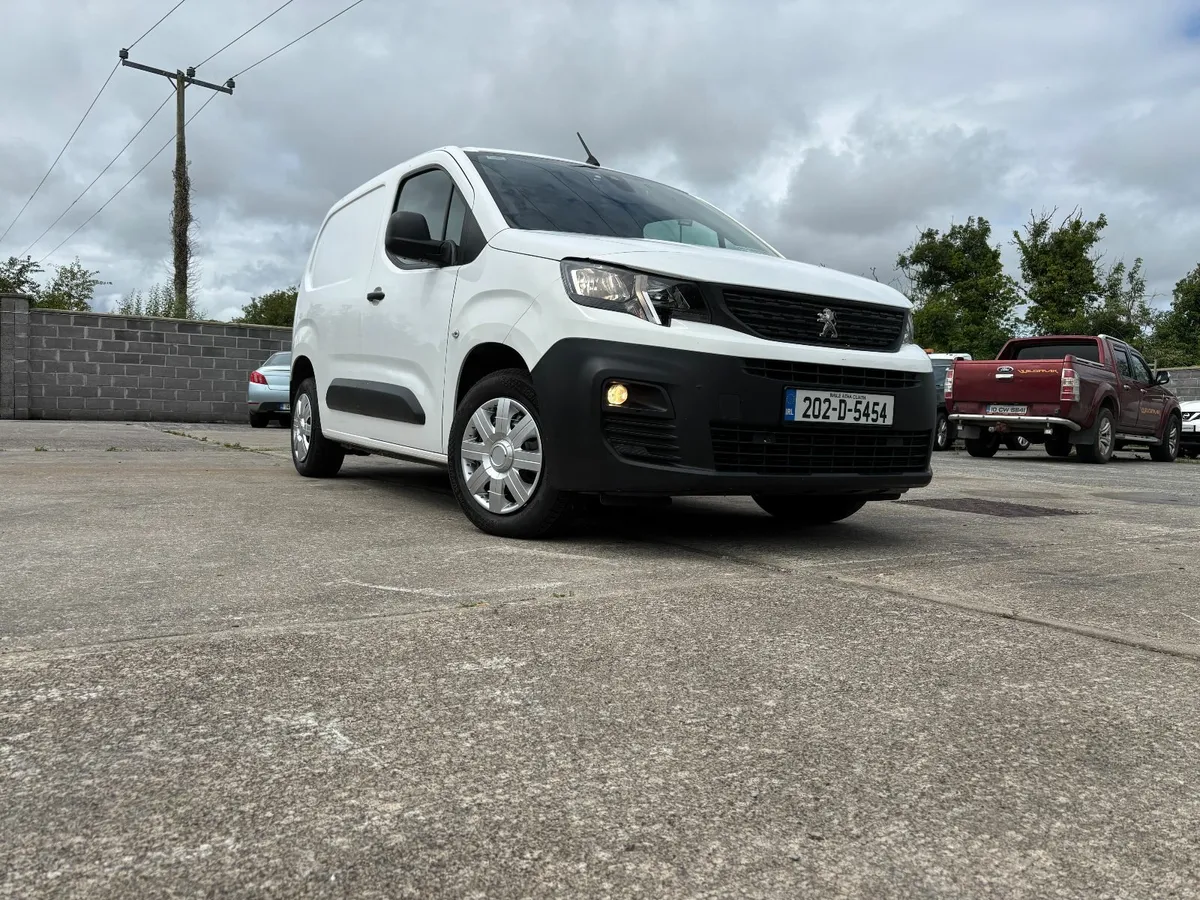 Top Spec Peugeot Partner Van... - Image 1