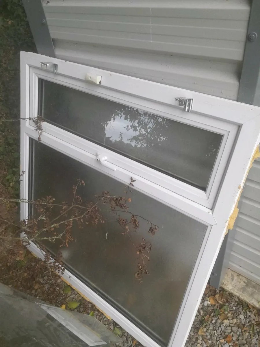Door and window - Image 1
