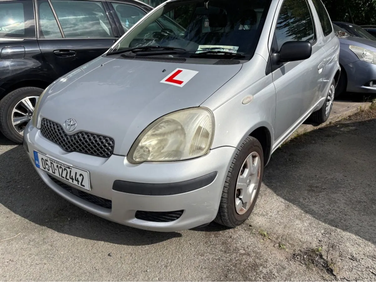 Toyota Yaris 1.0 T3 3DR Vvt-i - Image 1