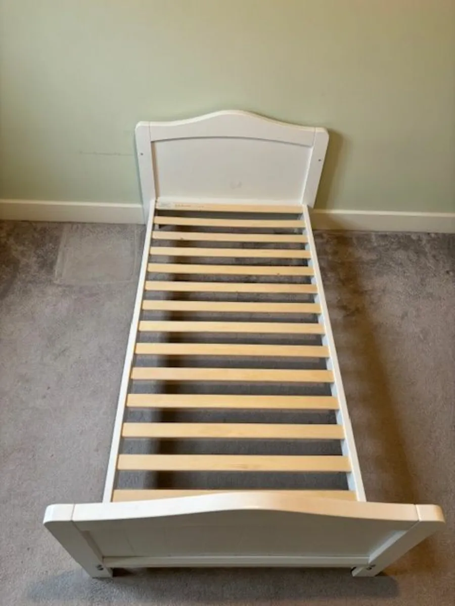 Nested Sorrento Cot White - Excellent Condition - Image 3