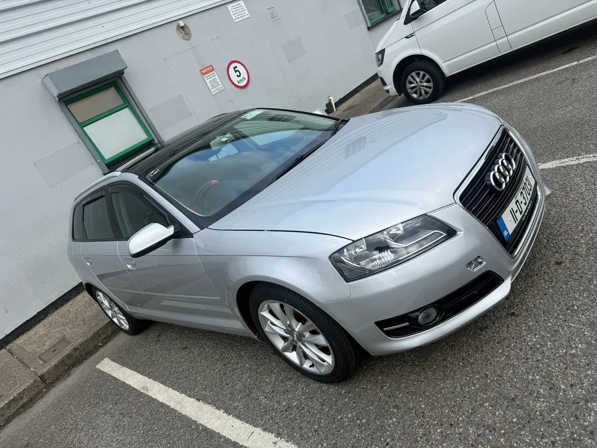 Car - Image 4