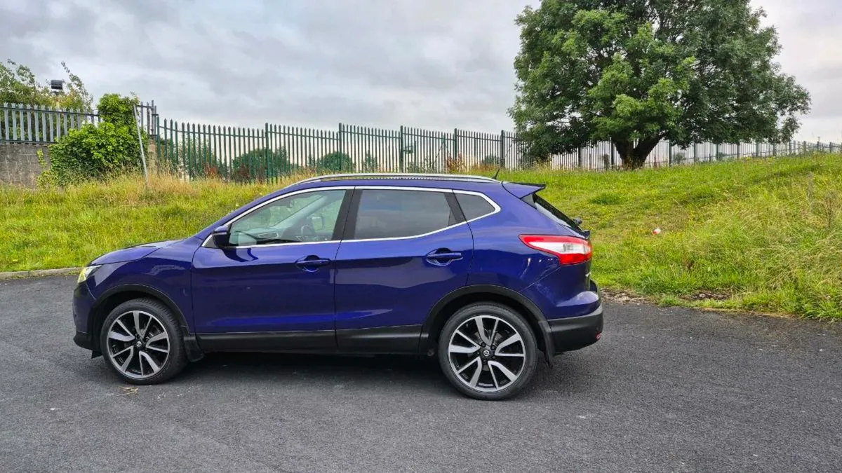 Nissan qashqai AUTOMATIC1.5dci 2014year 250.000km - Image 4