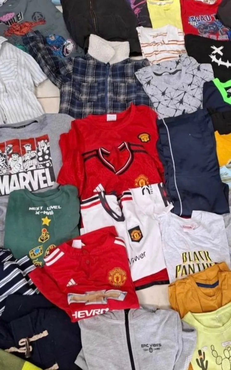 Boys clothes bundle age 8-9 - Image 4