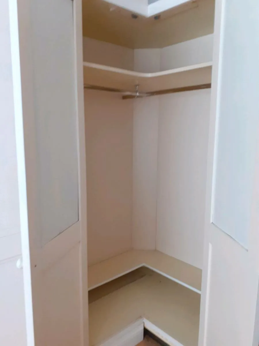 Wardrobe - Image 2