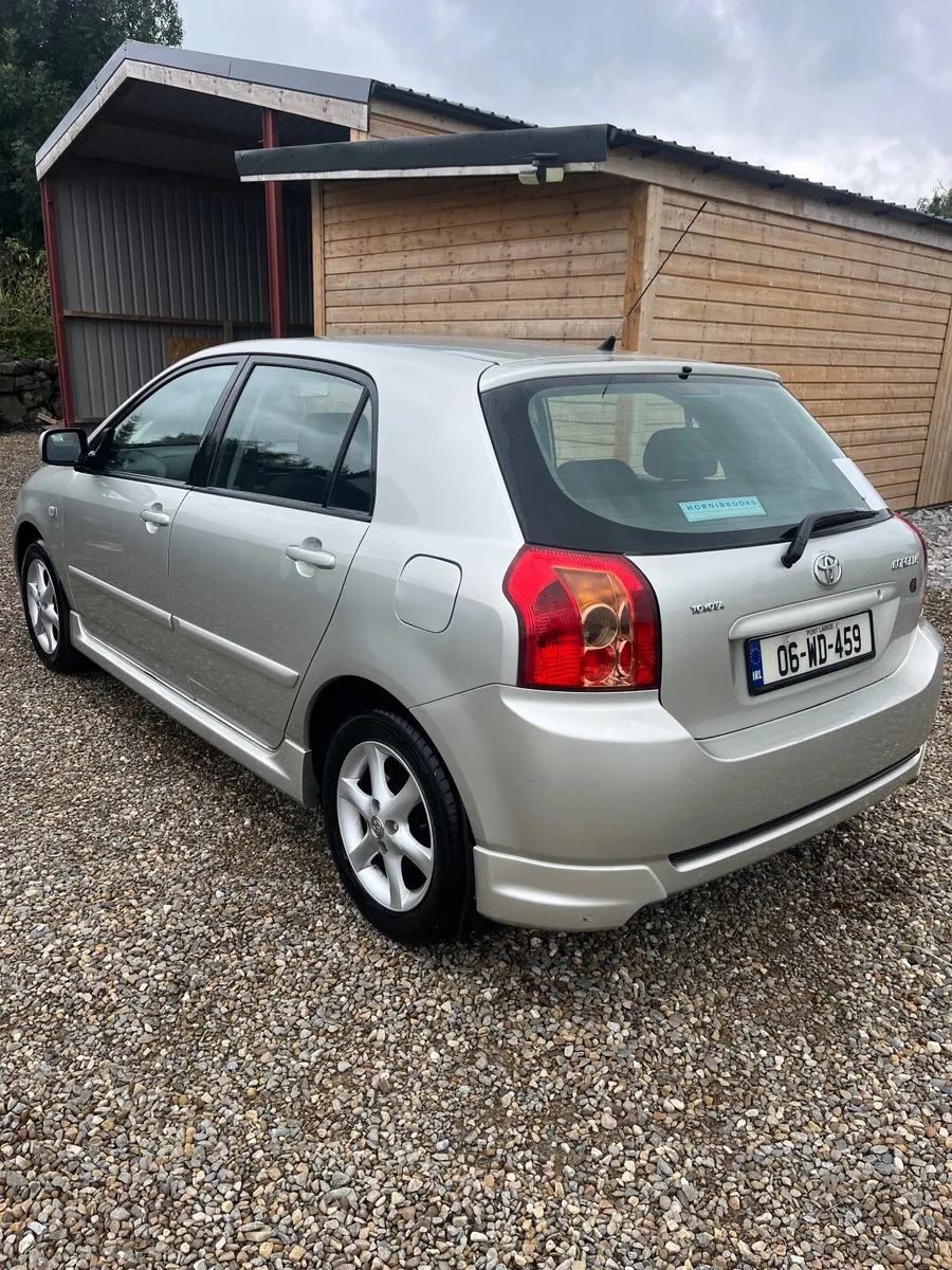 Toyota Corolla 2006 - Image 1
