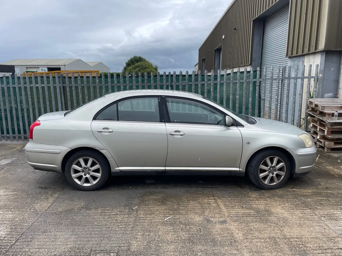 Toyota Avensis - Image 2