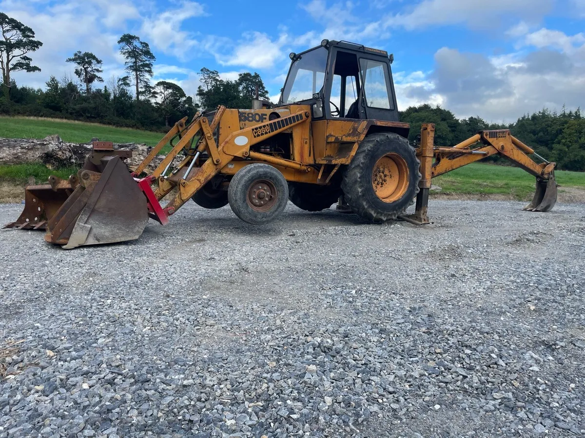 Case 580F - Image 1