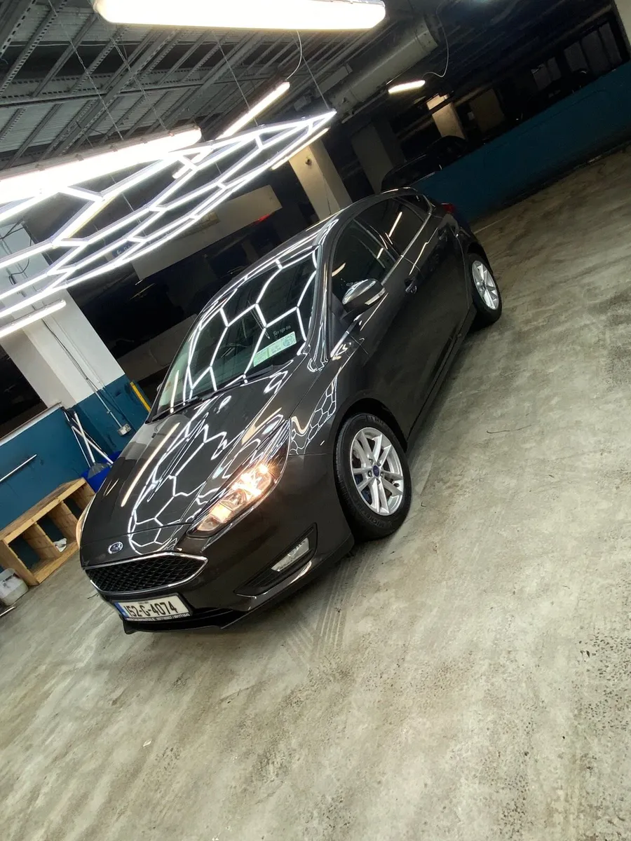 Ford Focus eco boost 1L 2015 - Image 1