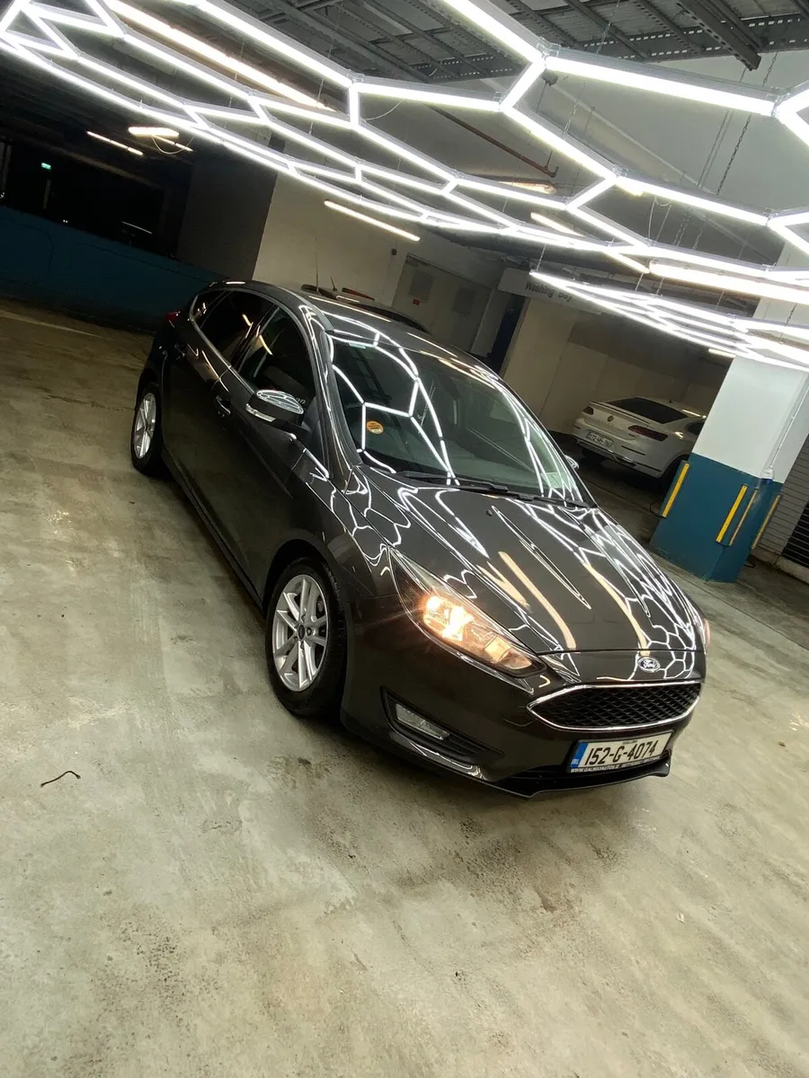 Ford Focus eco boost 1L 2015 - Image 2