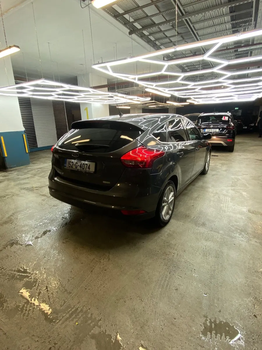 Ford Focus eco boost 1L 2015 - Image 3