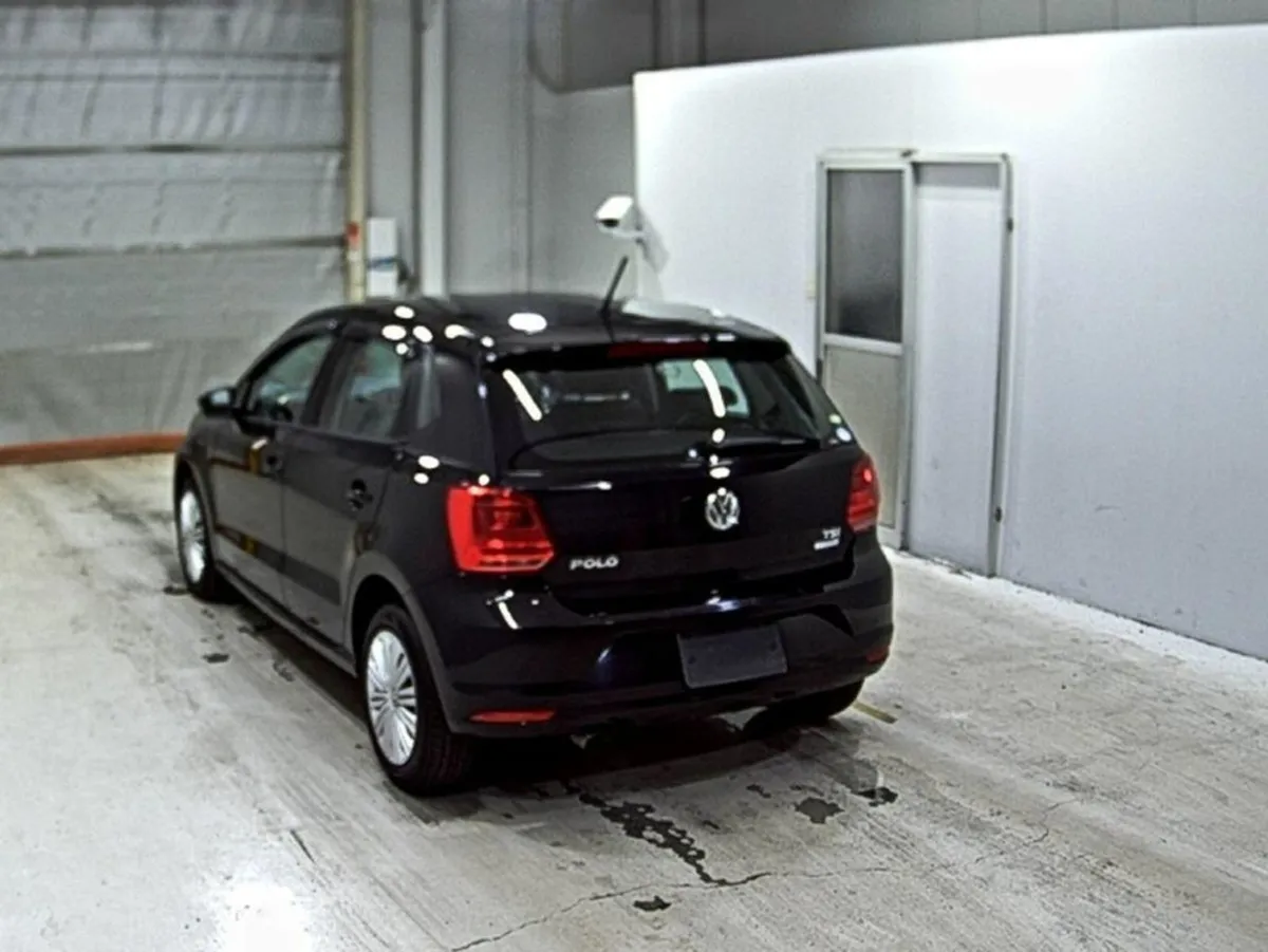 Volkswagen Polo 1.2 TSI Comforline 5DR - Image 2