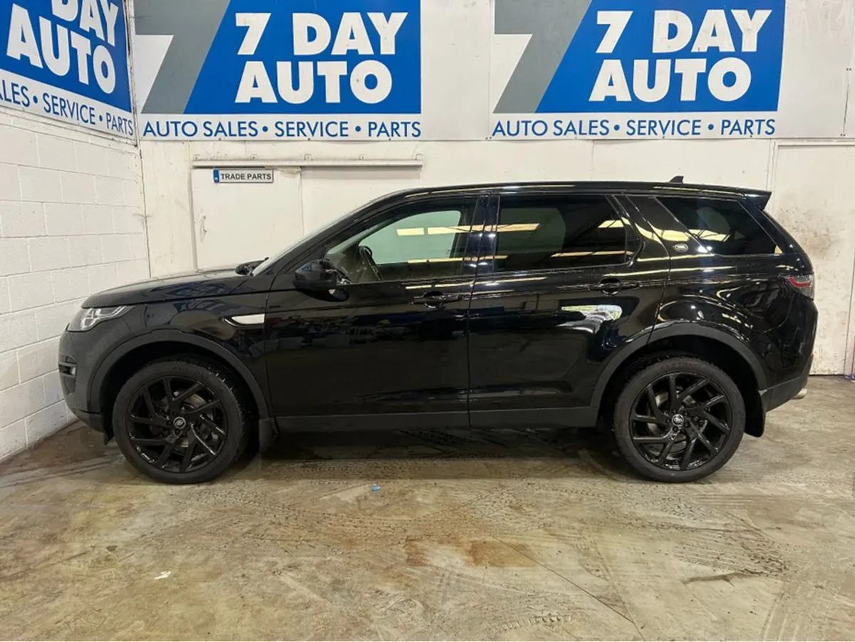 Land Rover Discovery Sport HSE Auto PAN Roof 7 Se - Image 4