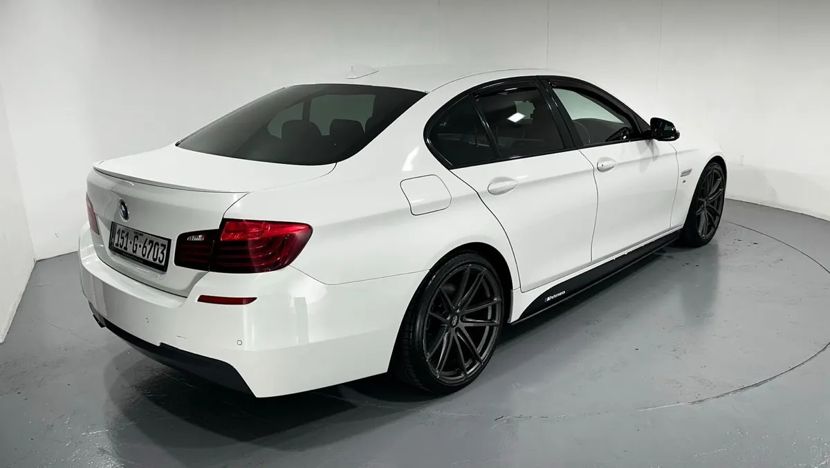 BMW 5 Series M Sport 520d - Image 2