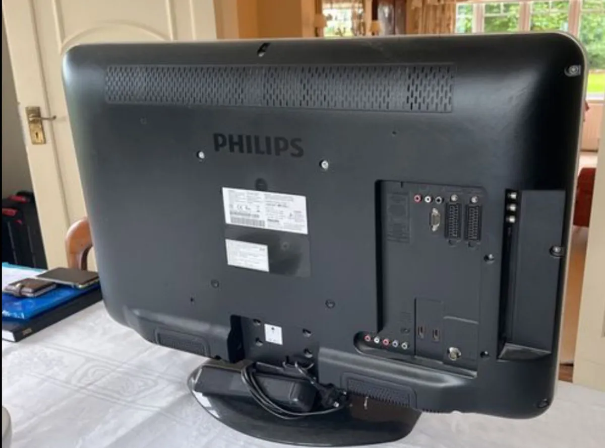 Philips 32 inch TV - Image 2