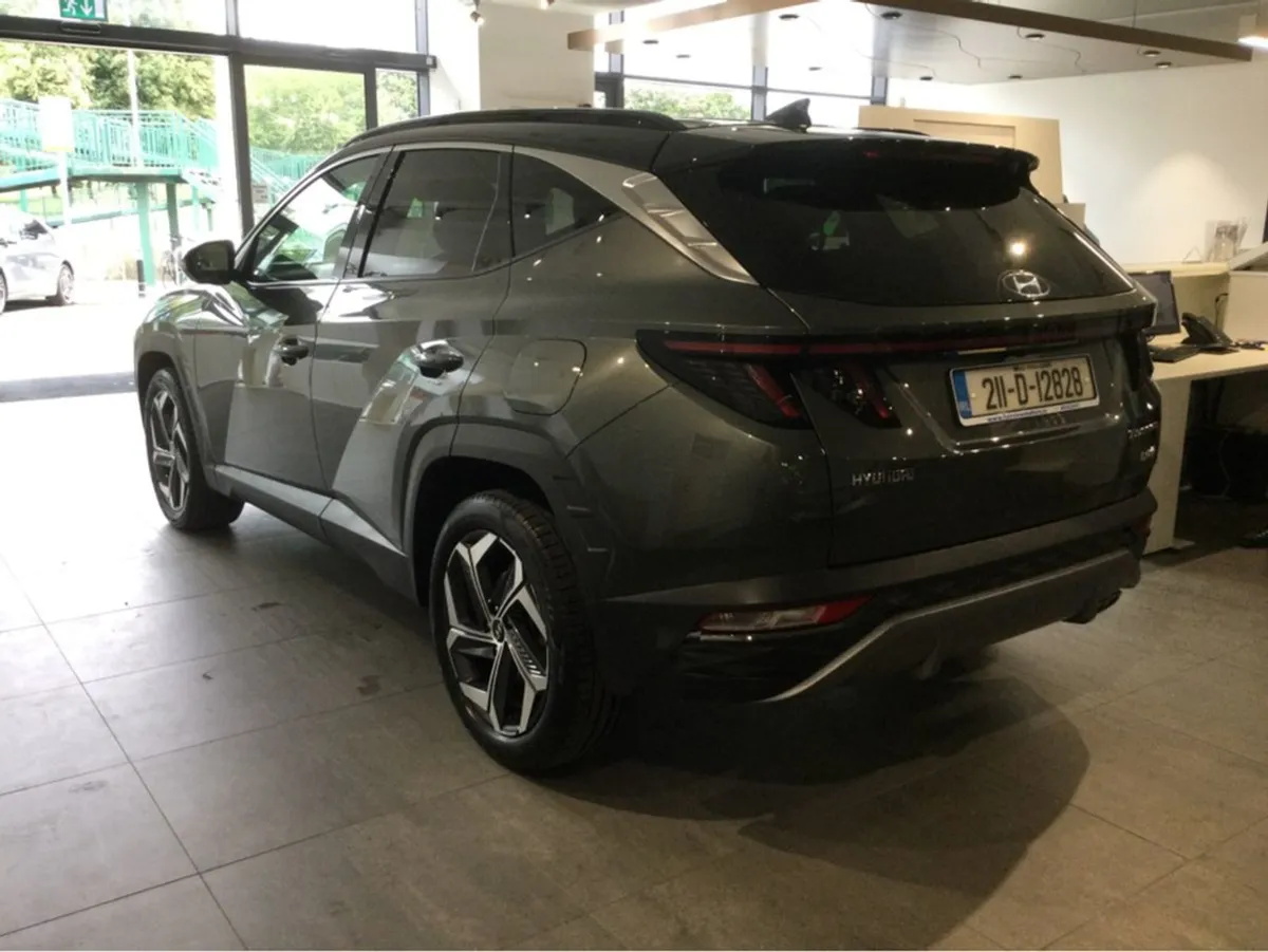 Hyundai Tucson Executive Plus Hybrid Best Colour - Image 3