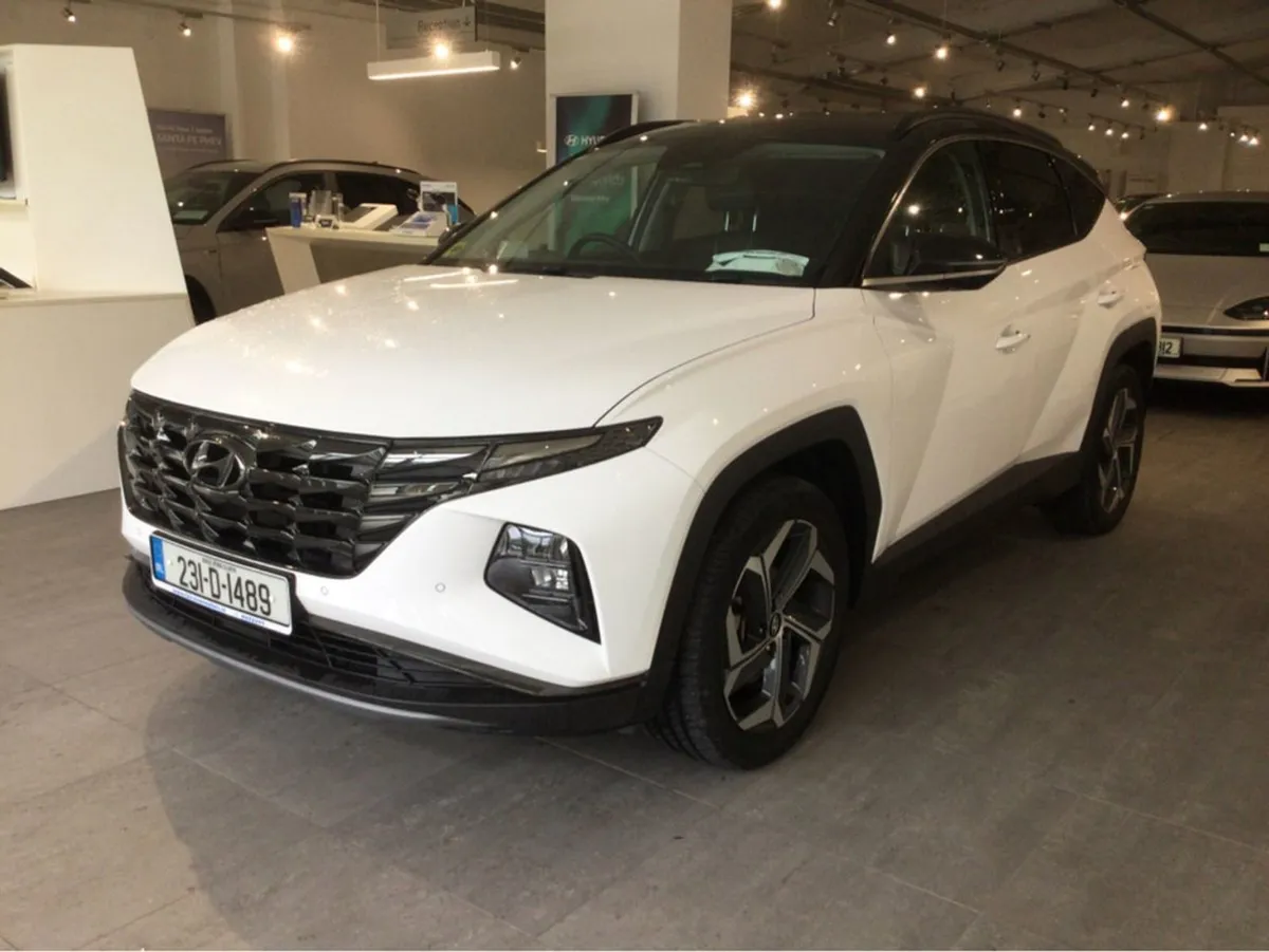 Hyundai Tucson Executive Plus Plug IN Hybrid - Image 4