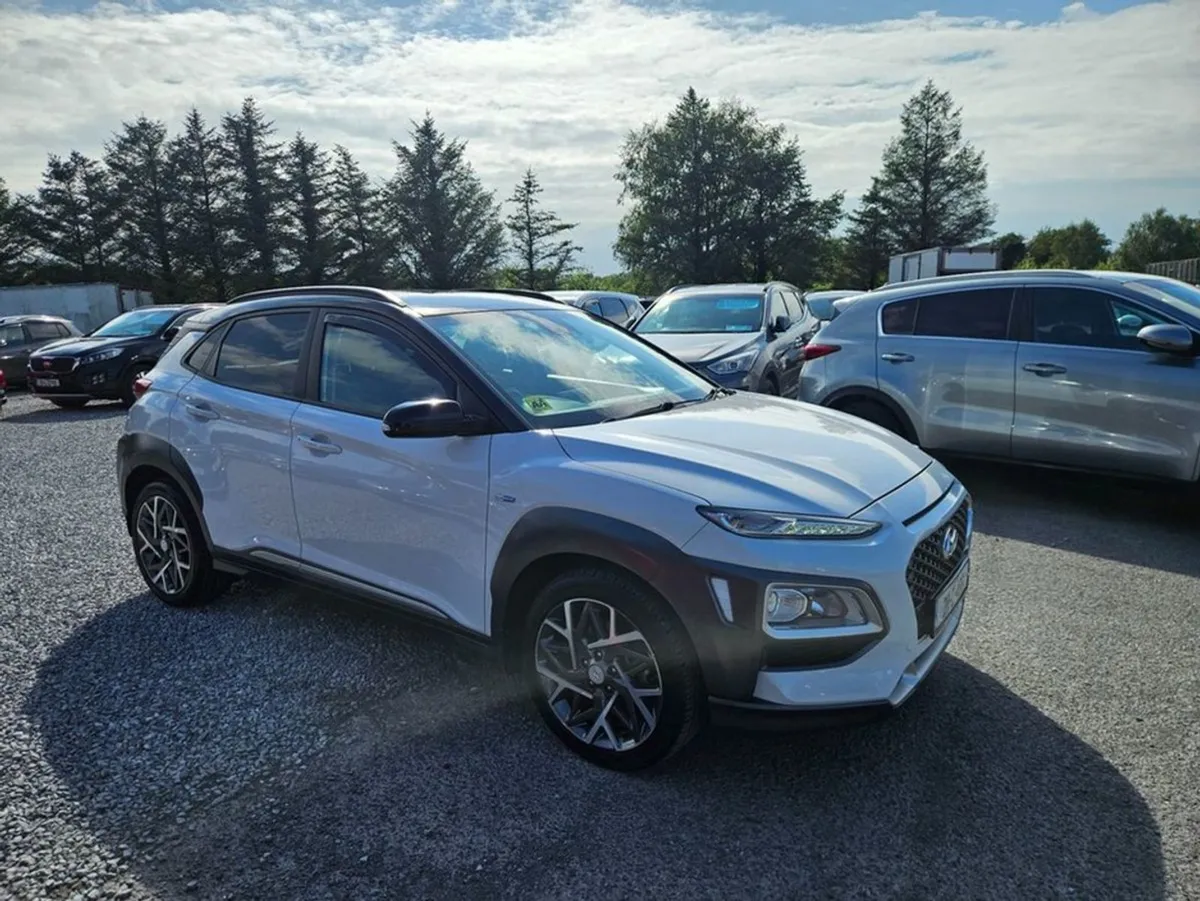 Hyundai Kona Kauai Executive Hybrid 2 Tone 5DR AU - Image 1