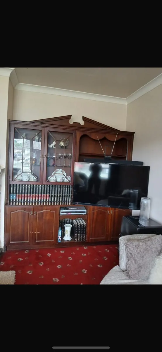 Sitting room units - Image 1
