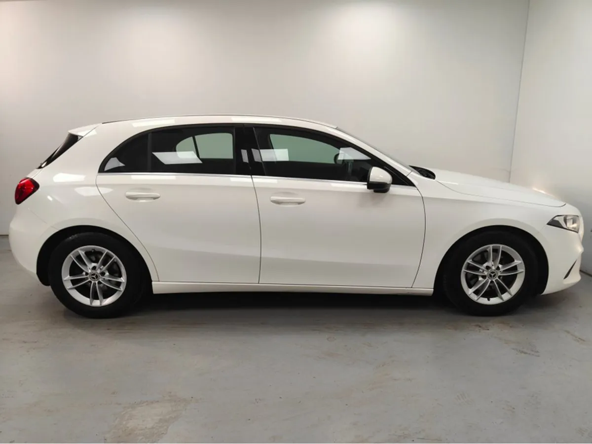 Mercedes-Benz A-Class 160 5DR - Image 4