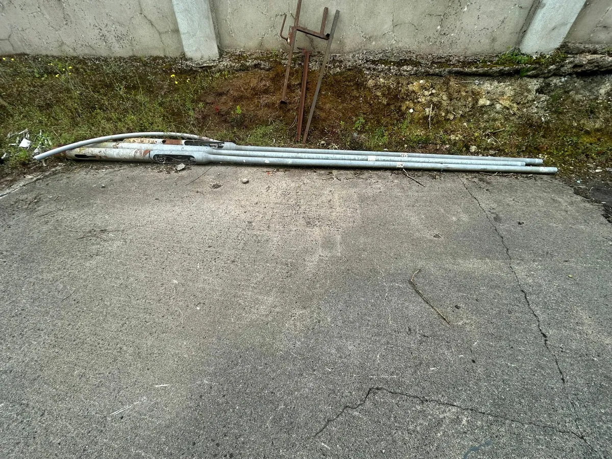 Light poles - Image 2