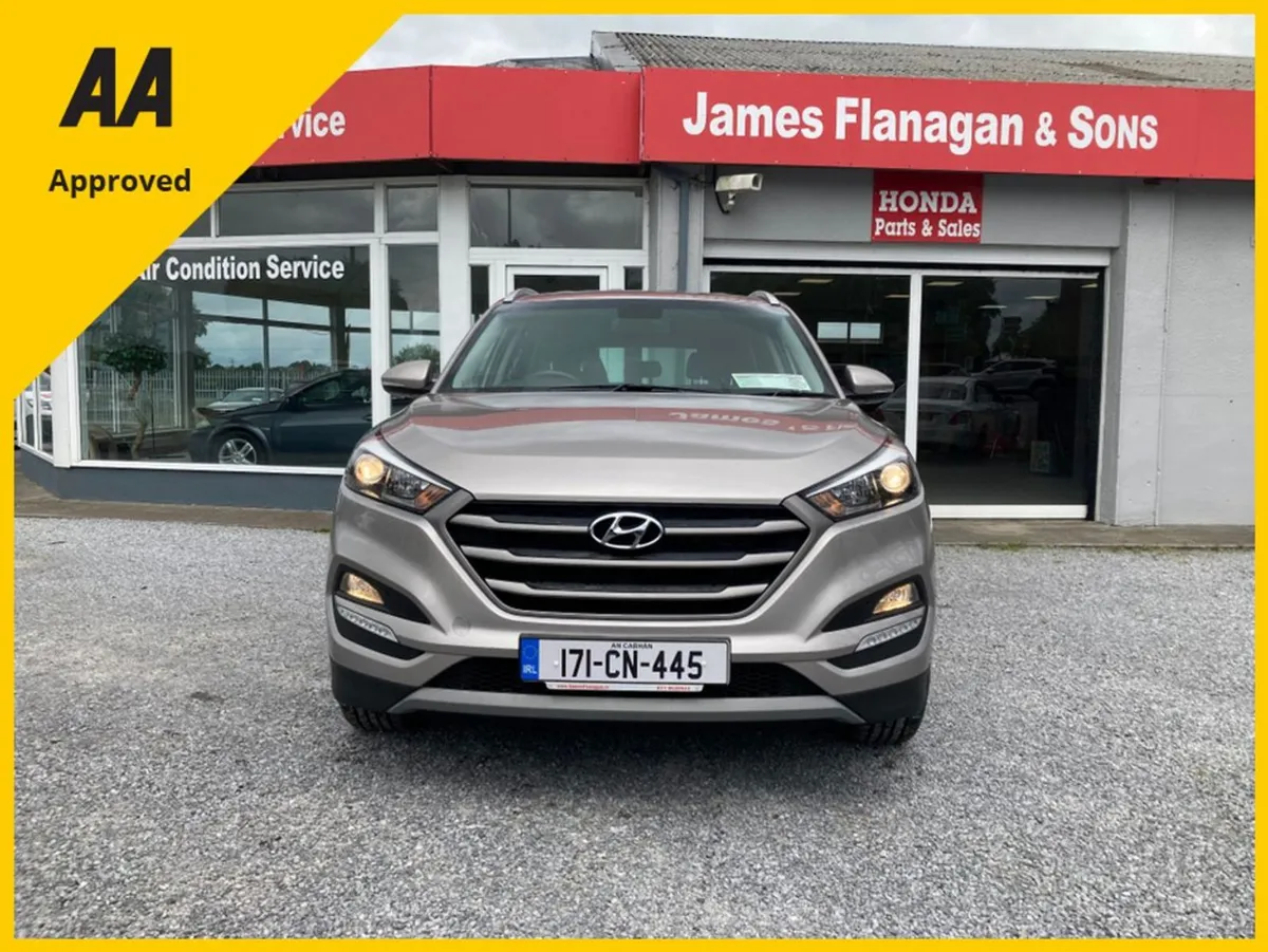 Hyundai Tucson 1.7 Executive 5DR - Image 2