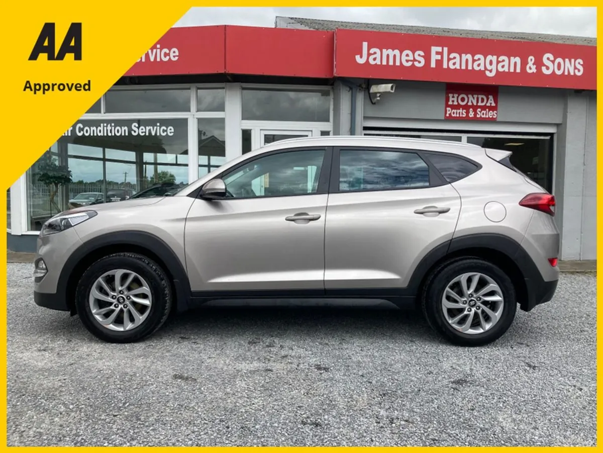 Hyundai Tucson 1.7 Executive 5DR - Image 3