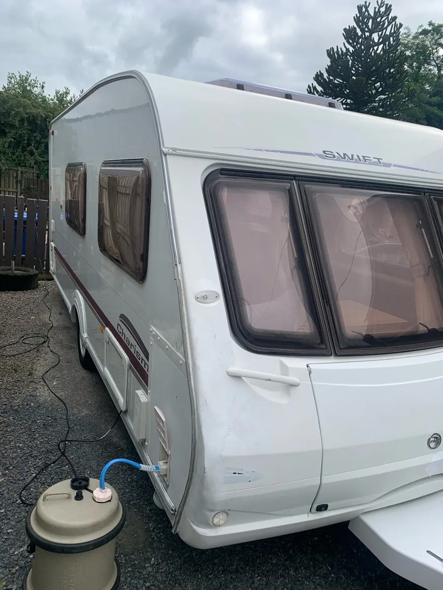 2005 Swift Charisma 560 - Image 2