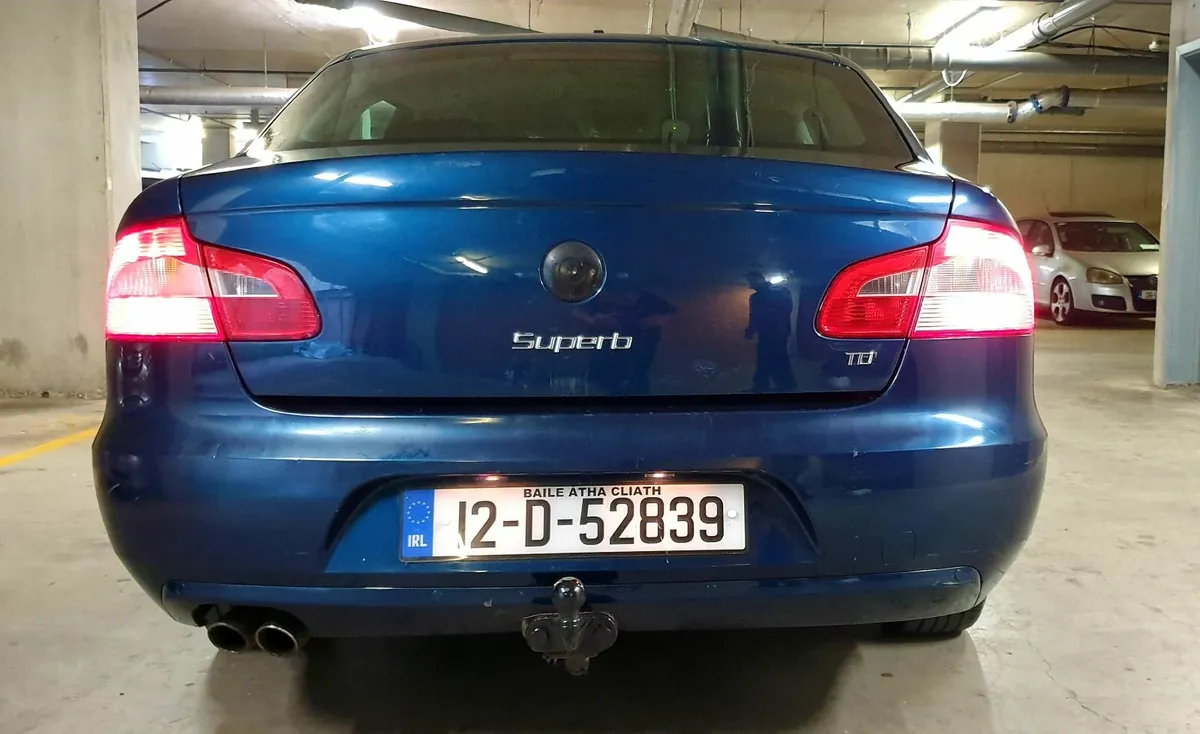 Skoda Superb 2012 Automatic - Image 4