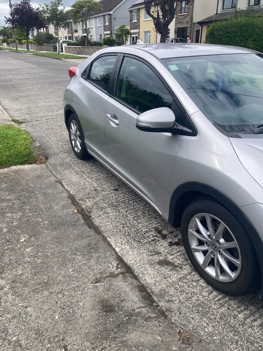 Honda Civic 2.2dsl CDTi 2012 - Image 3