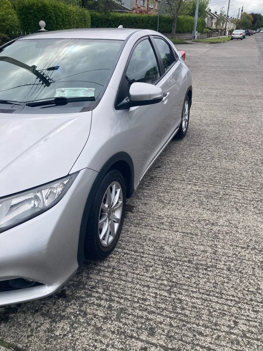 Honda Civic 2.2dsl CDTi 2012 - Image 4