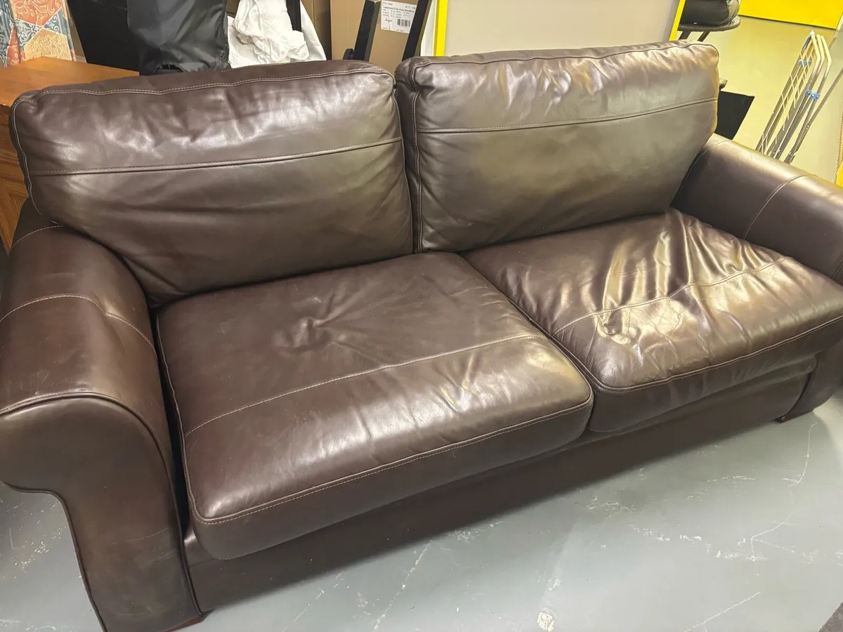 3 & 2 seater brown leather sofas - Image 2