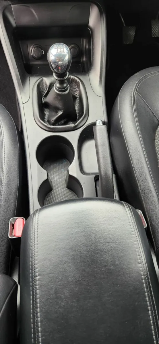 Hyundai ix35 2013 - Image 2