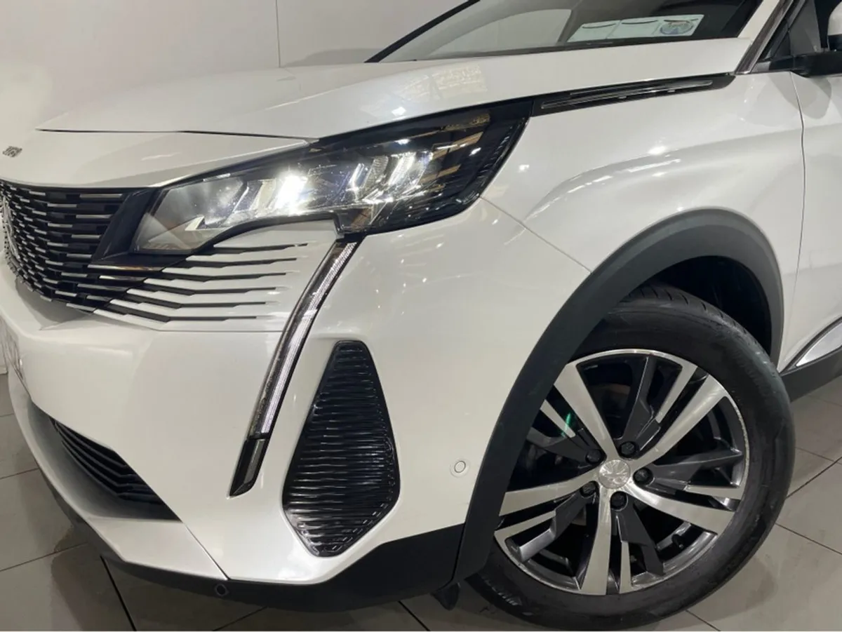 Peugeot 3008 Allure VAN 1.5 Diesel Price Includes - Image 4