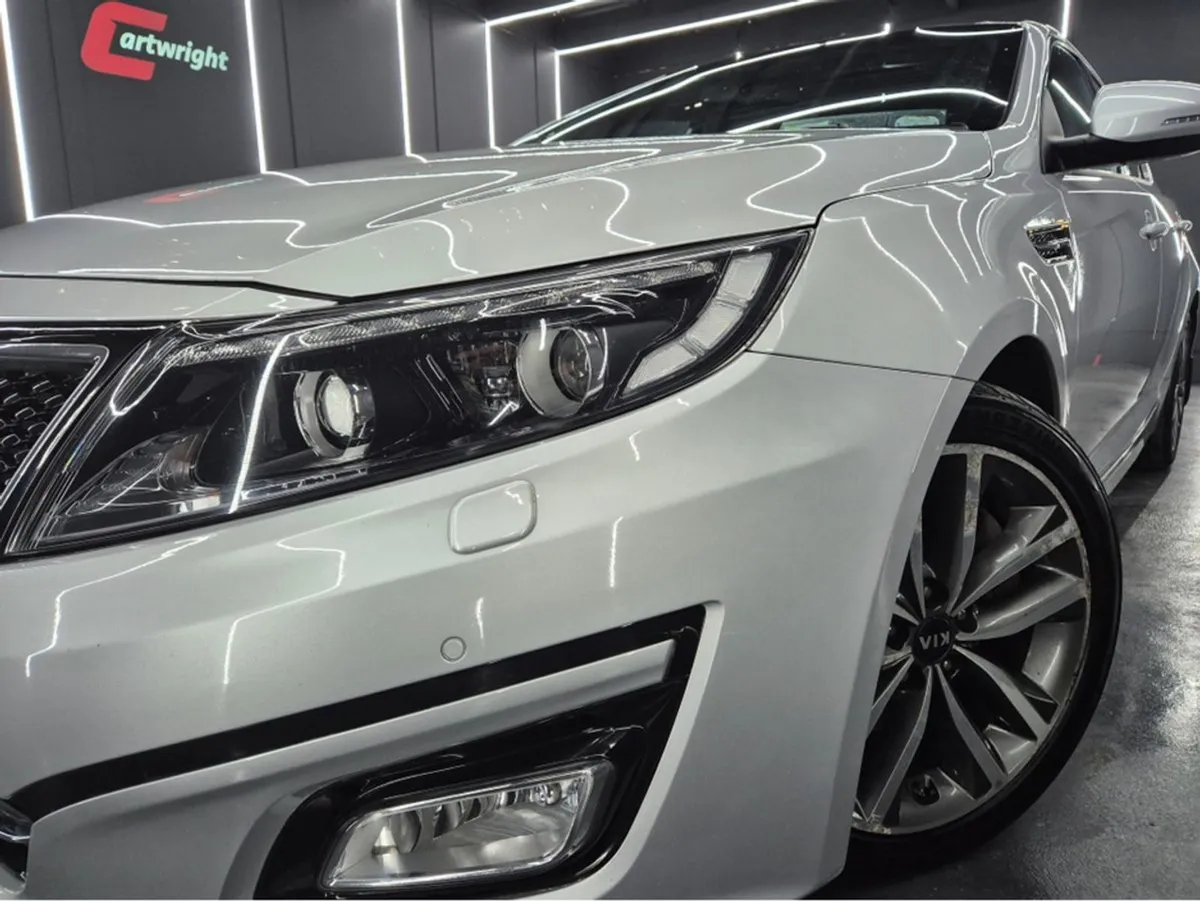 Kia Optima Platinum 4DR - Image 2