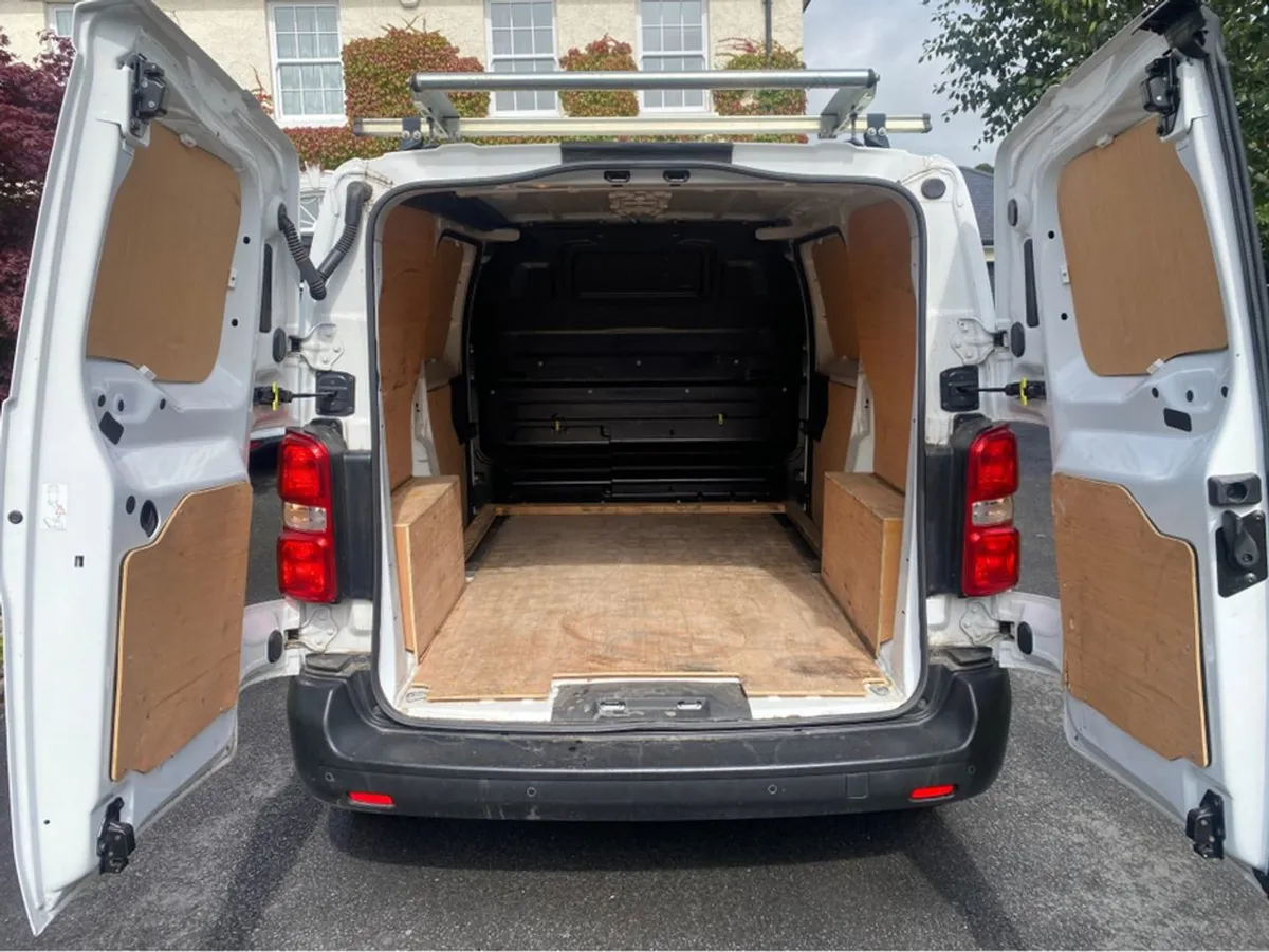 Peugeot Expert Professional L1 BL Bluehdi - Image 3