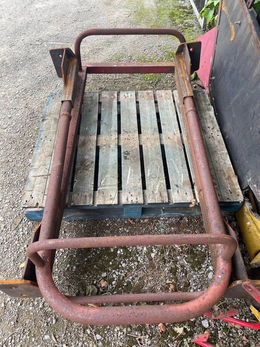 Vintage machinery items - Image 3