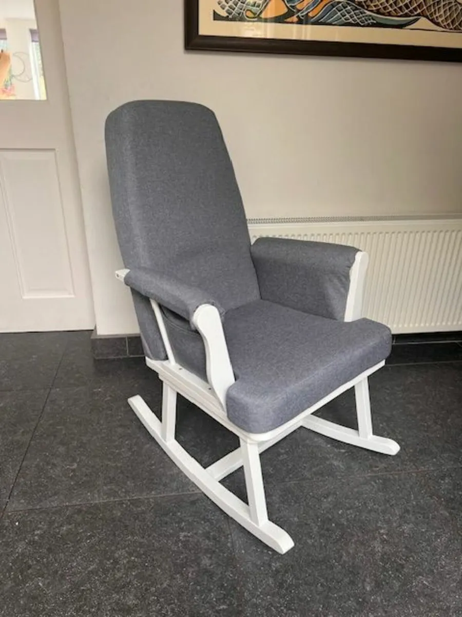 Delightful Rocker / Rocking Chair - Image 2