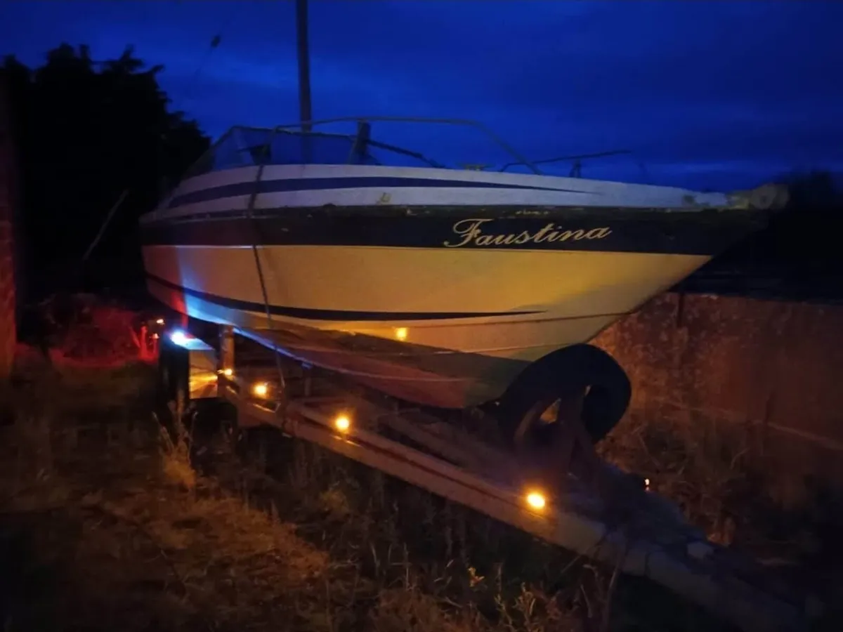 Heavy Duty Boat Trailer and 25ft Boat - Image 2