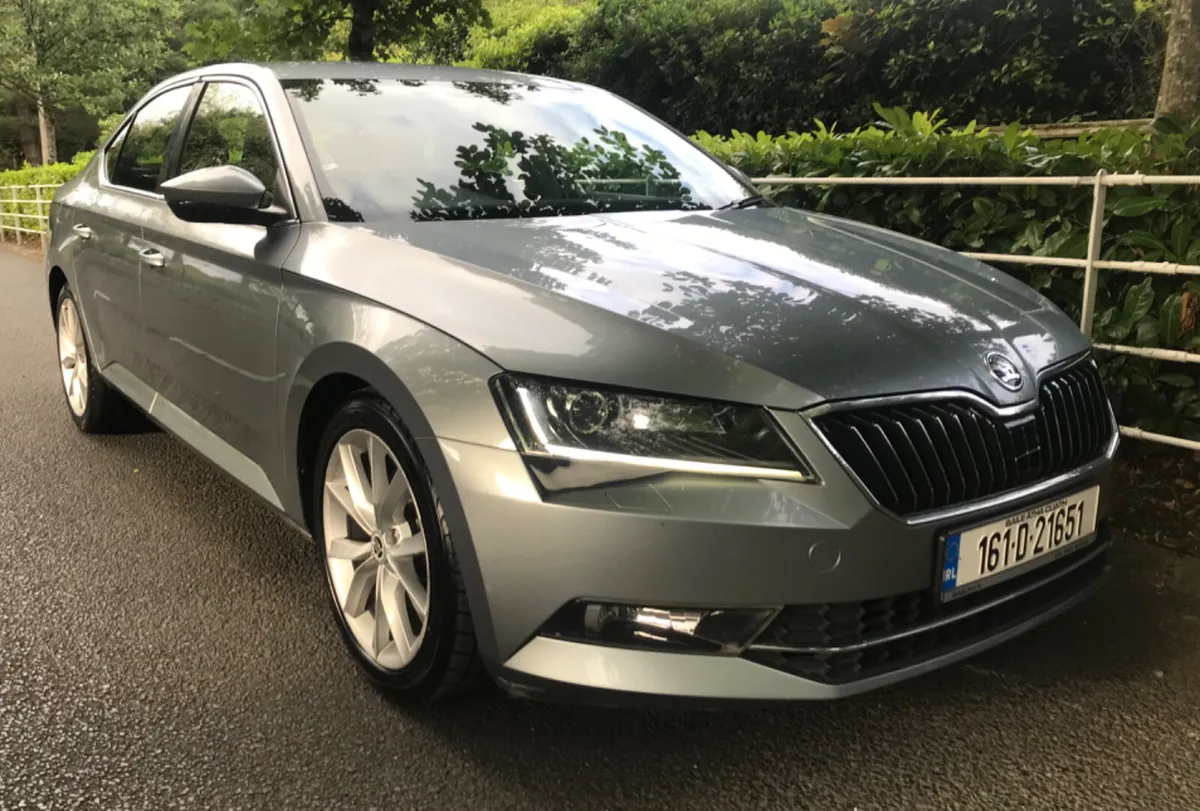 Skoda Superb 1.6 TDI 120bhp Ambition - Image 4