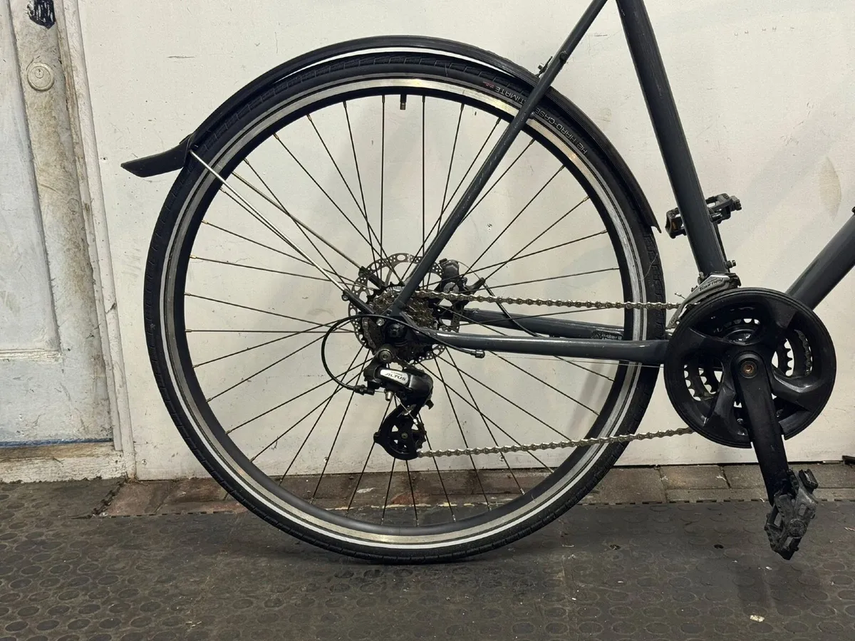 Trek FX3 - Image 2