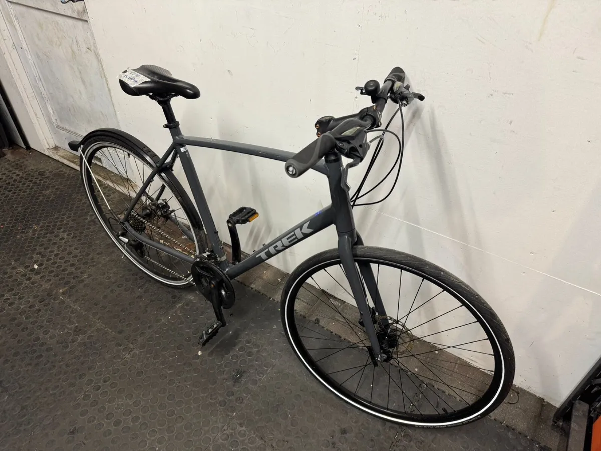 Trek FX3 - Image 3