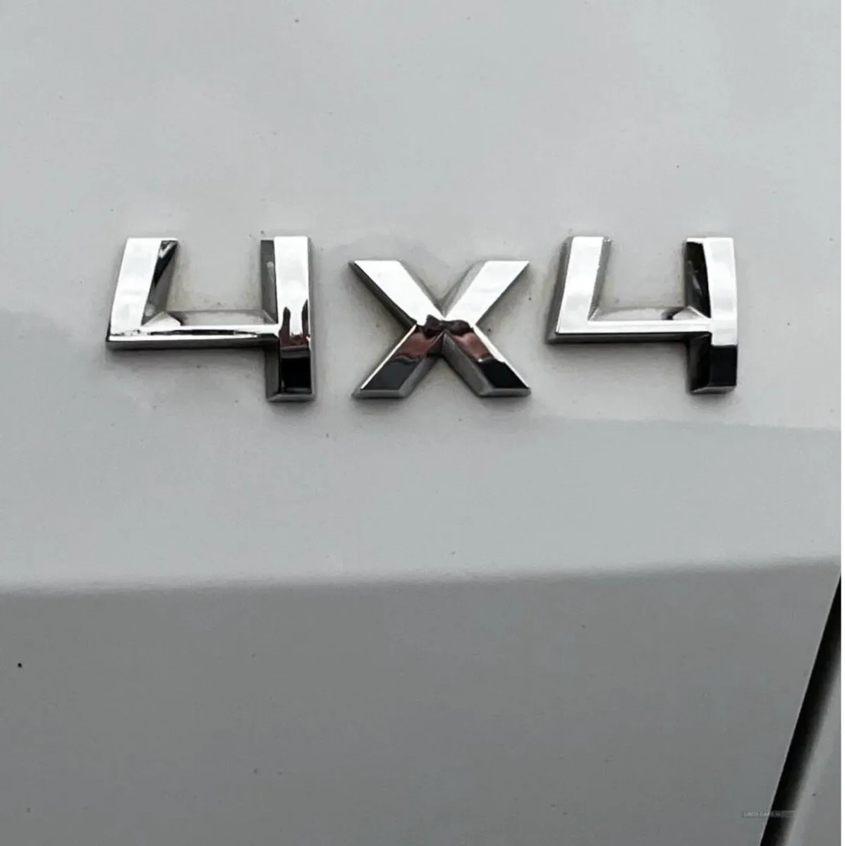 201 Skoda Karoq Sportline 4WD 2.0TDi 150HP Auto - Image 3