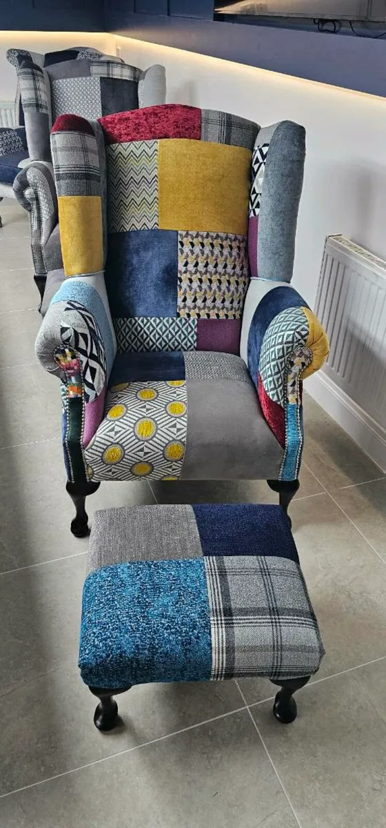 Queen Anne Chair's and footstools ☘️☘️☘️ - Image 1