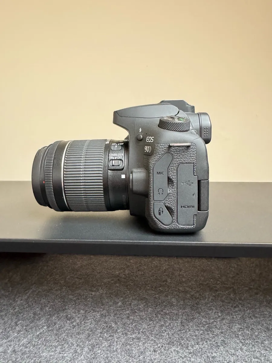 Canon 90D with 18-55mm Lens & Accessories - Image 4