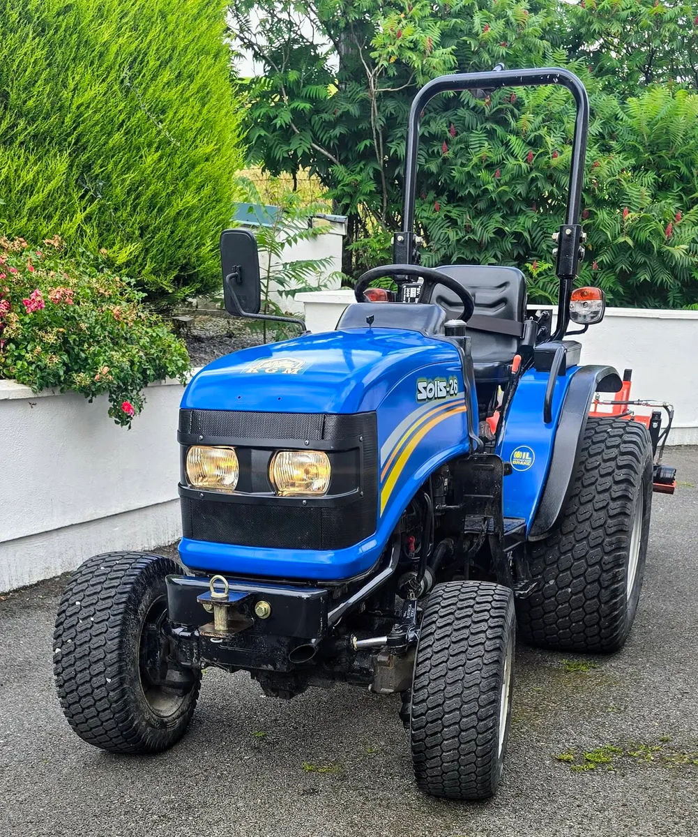 Solis 4x4 26hp compact tractor - Image 2