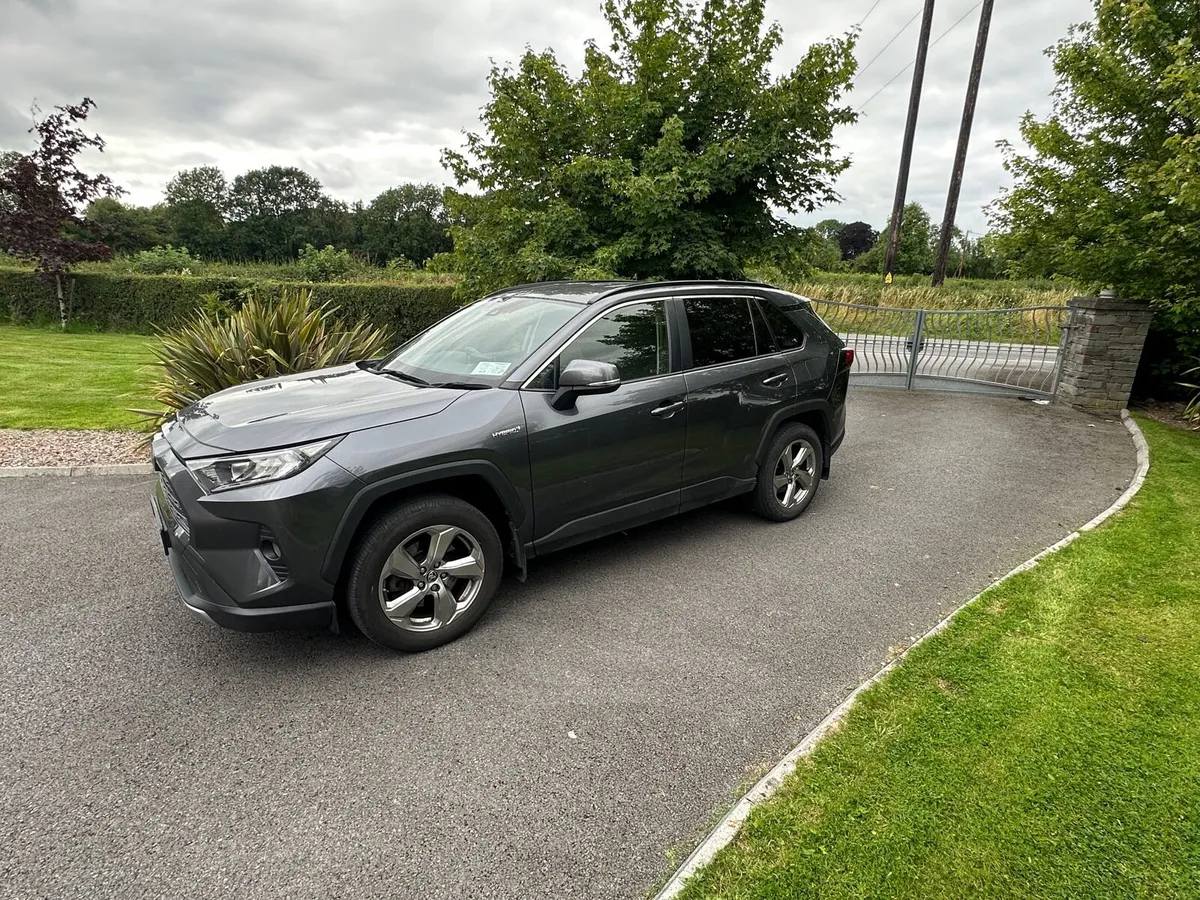 Toyota Rav 4 petrol hybrid 221 - Image 4