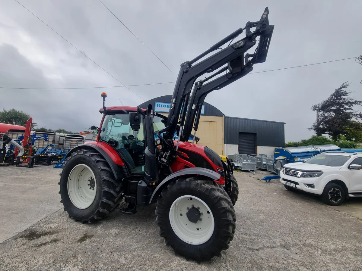 2018 Valtra N124 - Image 2